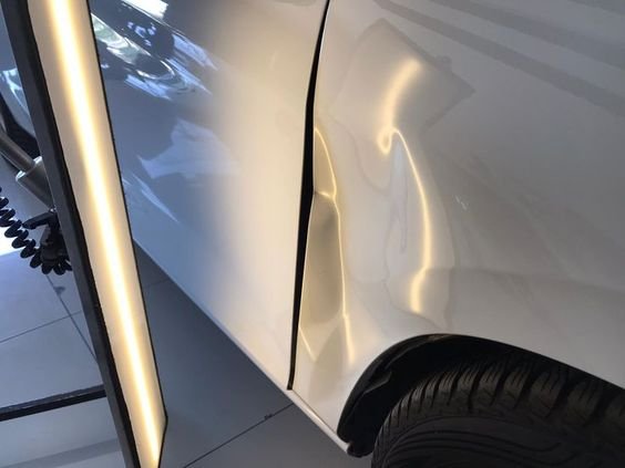 Boyasız Göçük Düzeltme: Aracınızın Estetiğini Bozmadan Onarım